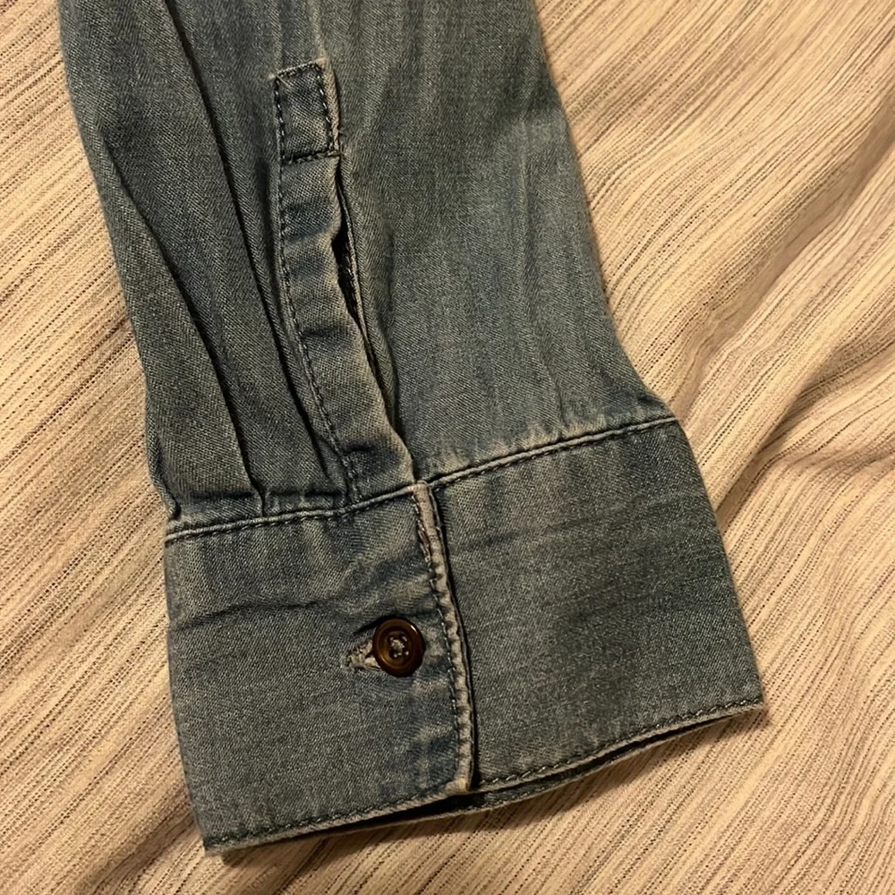 Button down - Picture 7 of 13
